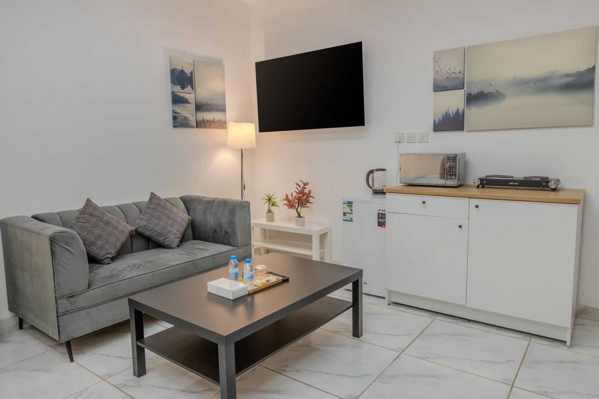 Luxurious Family 3 Bedroom Apartments 10 Mins Drive To Al-Masjid Nabawi - Nozol Noor 1 Medina Exterior photo